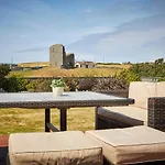 Luxury In Village With Hot Tubs Doolin