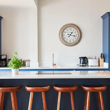 Luxury In Village With Hot Tubs دولين