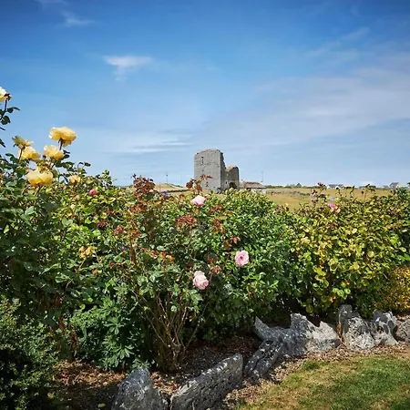 Σπίτι διακοπών Luxury In Village With Hot Tubs