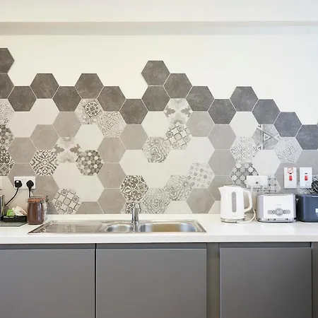 Luxury In Village With Hot Tubs * دولين