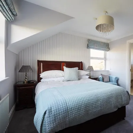 Luxury In Village With Hot Tubs بيت للعطل *