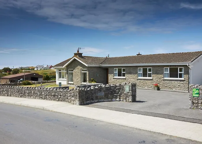 Ferienhaus Luxury In Village With Hot Tubs *